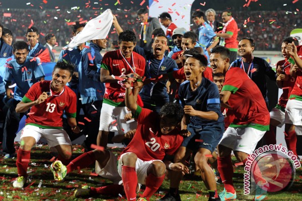 Roy Suryo: Timnas U-19 luar biasa Roy Suryo: Timnas U-19 luar biasa
