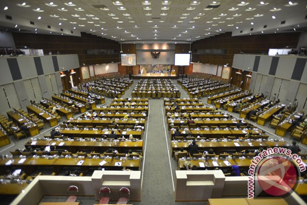 DPR-pemerintah sepakat merevisi UU Terorisme