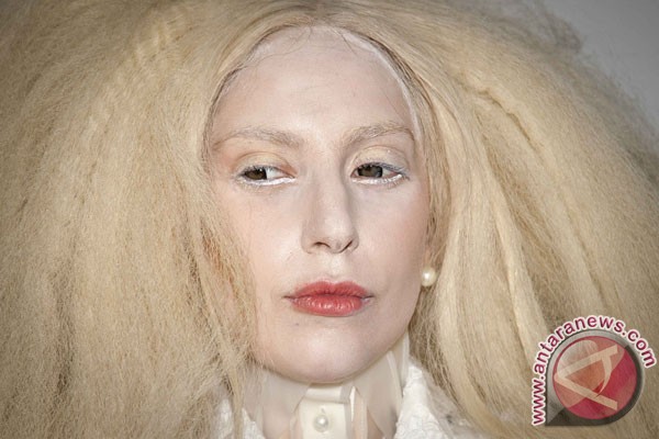 Piano Lady Gaga tidak laku dilelang Piano Lady Gaga tidak laku dilelang