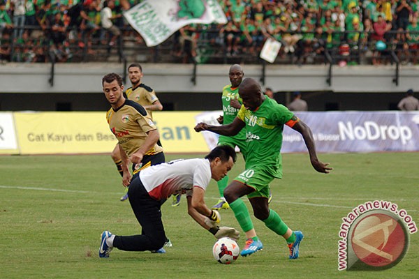 Hasil dan klasemen Indonesia Super League 2013/2014 Hasil dan klasemen Indonesia Super League 2013/2014