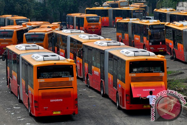 Transjakarta berencana buka 
