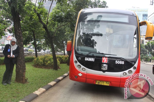 Seluruh moda transportasi Jakarta harus saling terintegrasi Seluruh moda transportasi Jakarta harus saling terintegrasi
