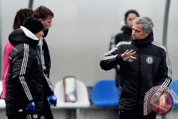 Susunan pemain Galatasaray vs Chelsea Susunan pemain Galatasaray vs Chelsea