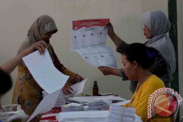 KPU Paser percepat sortir surat suara KPU Paser percepat sortir surat suara