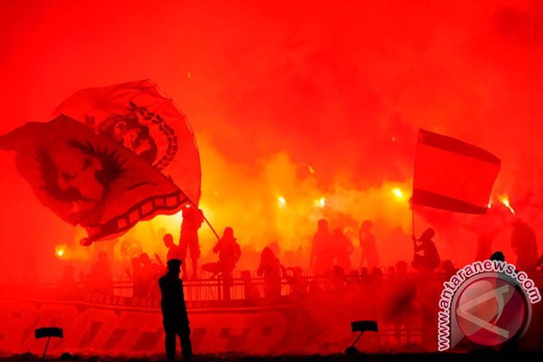 PSSI denda Persib akibat ulah bobotoh