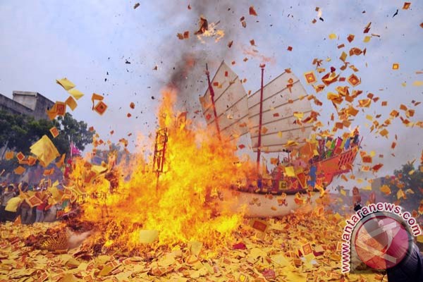 Tiga menteri diundang hadiri Bakar Tongkang di Rokan Hilir Tiga menteri diundang hadiri Bakar Tongkang di Rokan Hilir