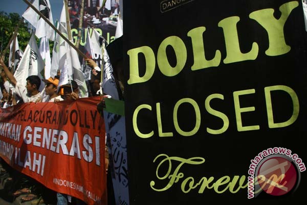 Lokalisasi Dolly Surabaya resmi ditutup