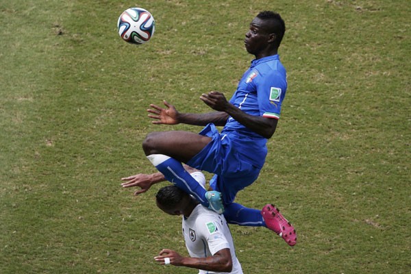 Mario Balotelli sendirilah yang jadi alasan ditendang dari Euro 2016 Mario Balotelli sendirilah yang jadi alasan ditendang dari Euro 2016