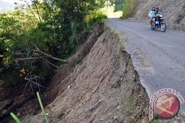 Tujuh desa tertimbun longsor di Cilacap