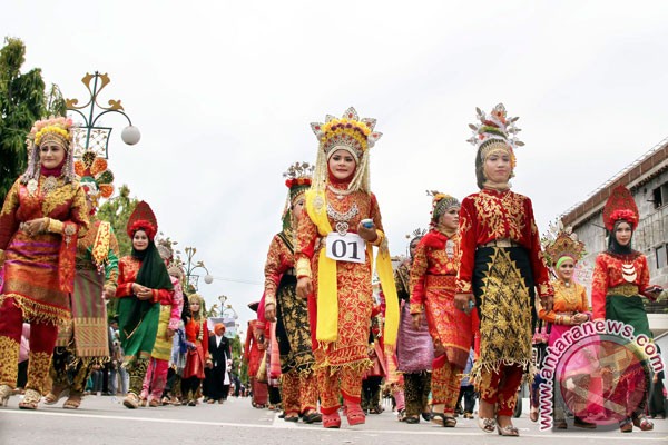 Presiden dijadwalkan terima Panitia Karnaval Khatulistiwa Presiden dijadwalkan terima Panitia Karnaval Khatulistiwa