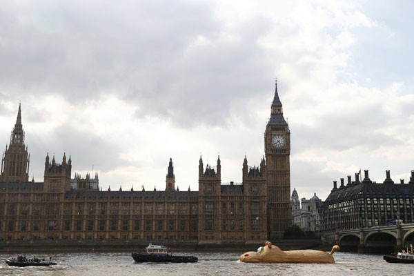 Brexit ancam status London sebagai pusat keuangan dunia Brexit ancam status London sebagai pusat keuangan dunia