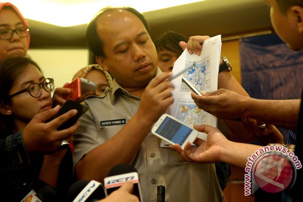 Thousands of people evacuated after Halmahera earthquakes Thousands of people evacuated after Halmahera earthquakes