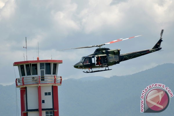 Warga setempat jadi penunjuk jalan pencarian Bell-412 EP TNI AD