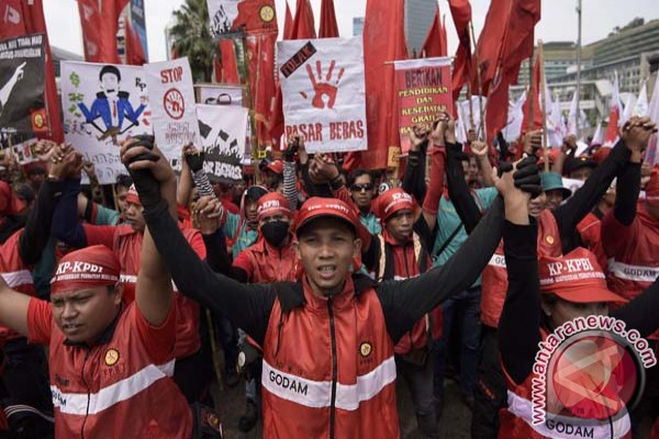 Serikat Pekerja minta buruh asing diwajibkan berbahasa Indonesia