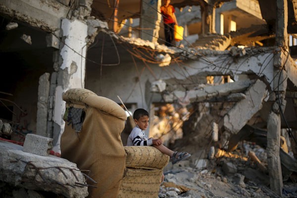Pesawat Israel Hantam Gaza Setelah Tembakan Roket