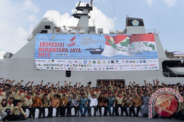 Ekspedisi Nusantara Jaya berlabuh di Sorong