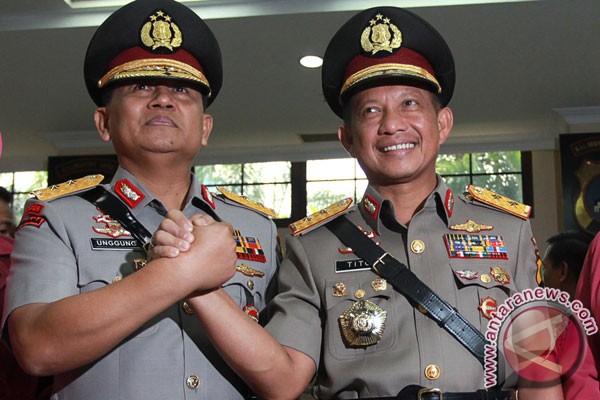Tito Karnavian installed as new Jakarta Police Chief Tito Karnavian installed as new Jakarta Police Chief