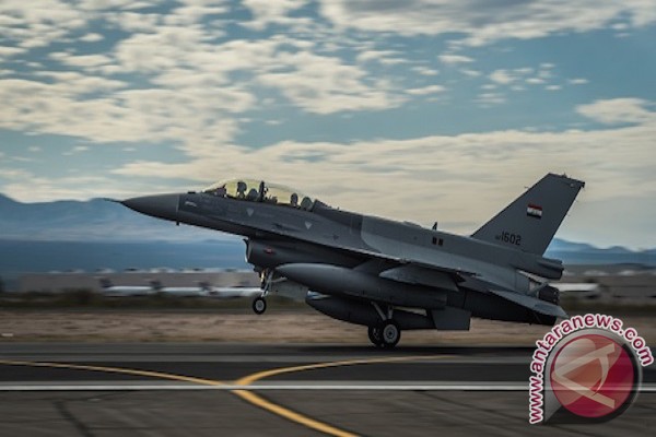 F-16 untuk Irak jatuh di Arizona