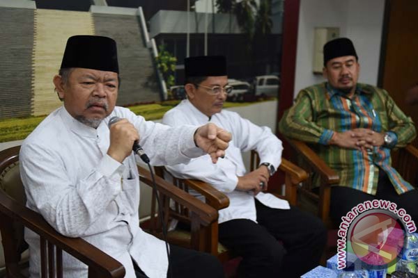 Cuitan terakhir al-mukarom mantan Imam Besar Istiqlal Cuitan terakhir al-mukarom mantan Imam Besar Istiqlal