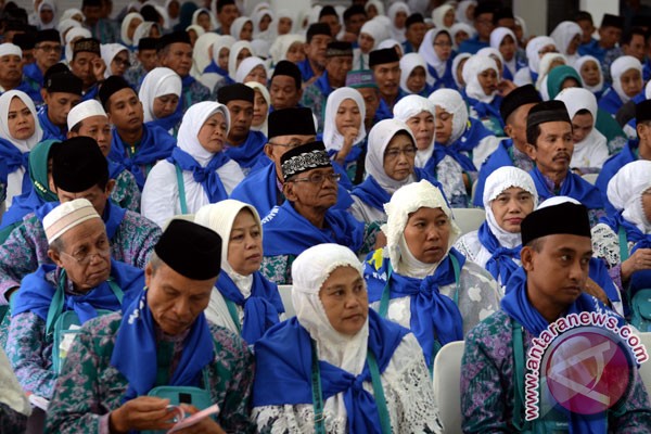 Menag lepas kloter pertama haji Indonesia