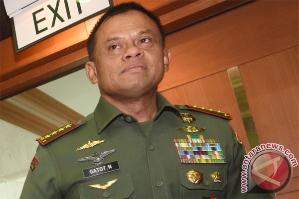 Panglima temui Presiden bahas HUT TNI ke-70 Panglima temui Presiden bahas HUT TNI ke-70