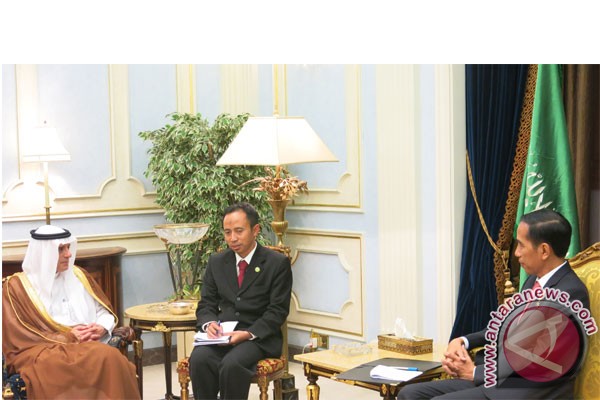 KTT OKI - Presiden bahas haji dengan Menlu Arab Saudi