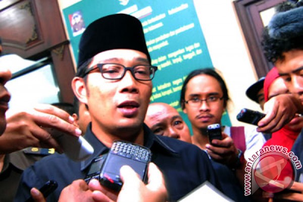 Ridwan Kamil raih penghargaan peduli lingkungan hidup Ridwan Kamil raih penghargaan peduli lingkungan hidup