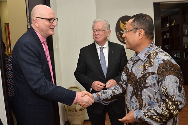 Pendidikan perdagangan opsi australia