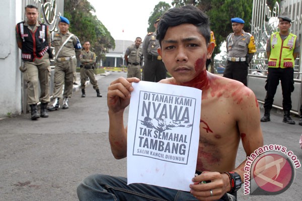 TRAGEDI SALIM KANCIL - Negara rugi belasan triliun rupiah