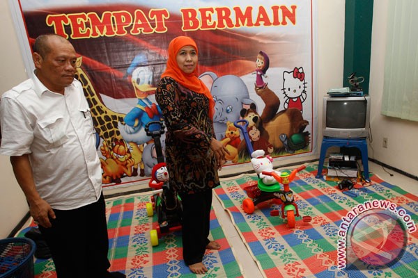 BENCANA ASAP - Jokowi apresiasi LSM pendiri Rumah Evakuasi Balita