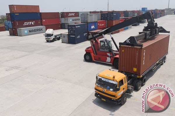 Cikarang Dry Port diklaim tekan 