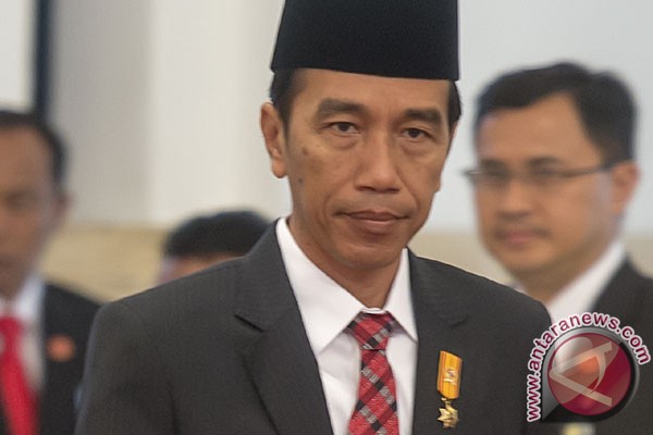 Presiden tiba kembali di Jakarta setelah hadiri KTT ASEAN Presiden tiba kembali di Jakarta setelah hadiri KTT ASEAN