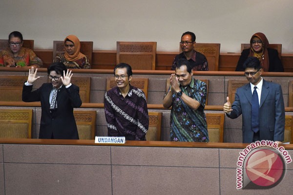 PUKAT ingin pimpinan baru tolak revisi UU KPK PUKAT ingin pimpinan baru tolak revisi UU KPK