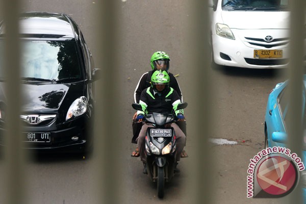 wali kota bekasi malah dukung ojek online311 Ternyata Penumpang Ojek Online Ini Adalah Artis Cantik Hongkong #20