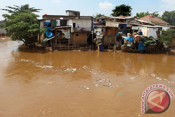 Pemerintah akan relokasi 50 ribu warga bantaran Ciliwung 