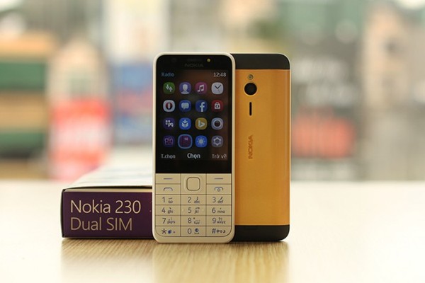 Karalux buat Nokia 230 berlapis emas 24 karat Karalux buat Nokia 230 berlapis emas 24 karat