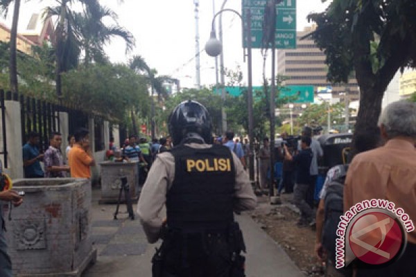Perpetrators of Jakarta bombings carried firearms