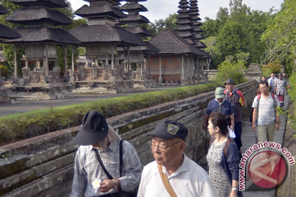 Ribuan wisatawan Tiongkok 