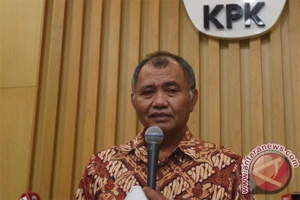 KPK-OJK sepakat bertukar data industri keuangan KPK-OJK sepakat bertukar data industri keuangan