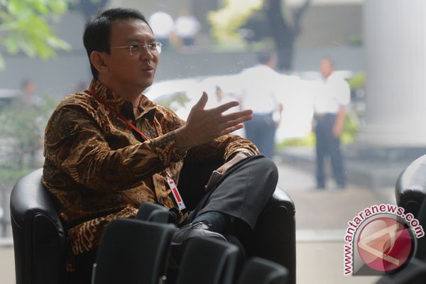 Ahok penuhi panggilan KPK Ahok penuhi panggilan KPK