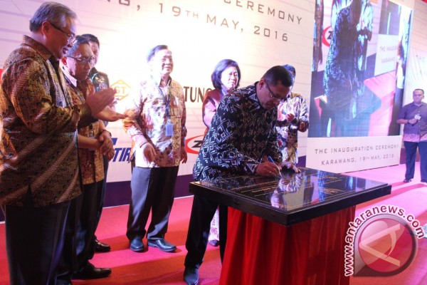 Menperin resmikan fasilitas pengujian ban Gajah Tunggal Menperin resmikan fasilitas pengujian ban Gajah Tunggal