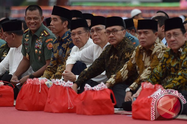 Presiden Jokowi Buka Bersama Dengan Keluarga Besar TNI - Ramadhan ...