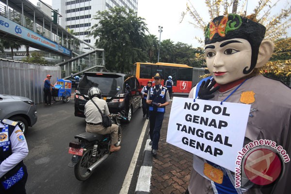 Ahok: uji coba ganjil genap berjalan baik Ahok: uji coba ganjil genap berjalan baik