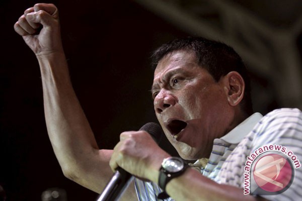 Duterte tidak mau lagi terima senjata bekas dari AS