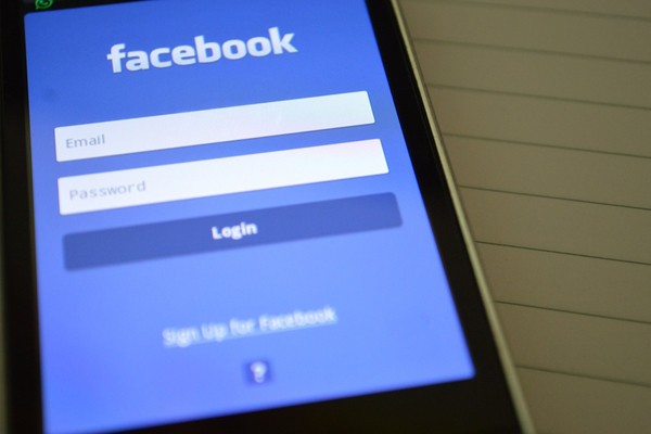 Enam remaja berurusan dengan polisi karena Facebook
