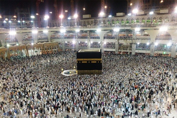 Lebih dua juta umat Muslim mulai ibadah haji