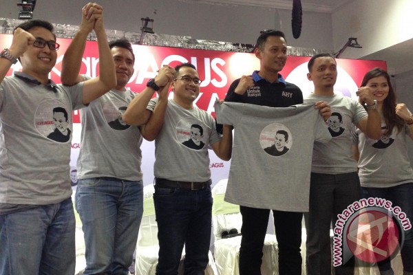 Agus Yudhoyono dapat dukungan teman-teman di SMU TN