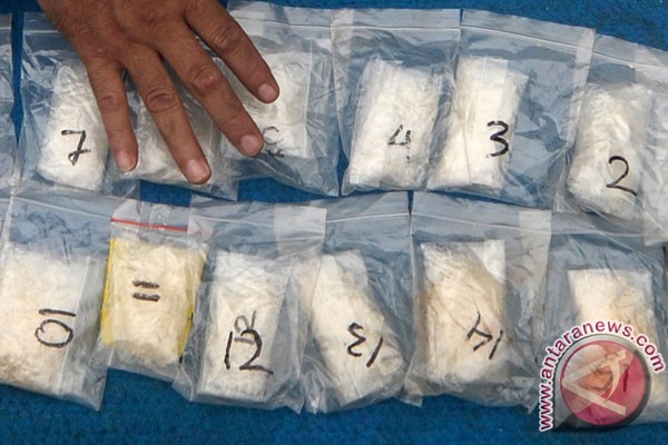 Polisi ringkus tersangka pembawa 100 gram sabu-sabu