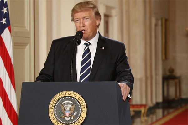 Isi pidato Trump perintahkan serang pangkalan udara Suriah