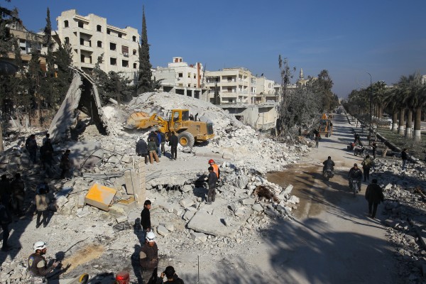 Serangan udara tewaskan 43 warga sipil di Suriah
